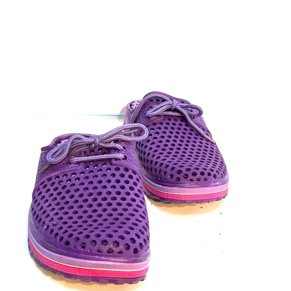 Uanmi Sz 32/33 Beach Slip On’s - Picture 3 of 8